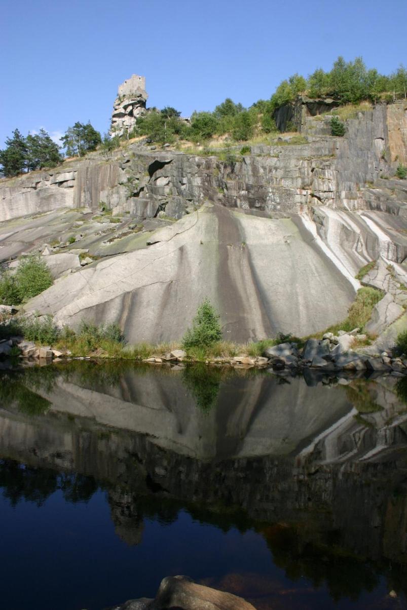 Landgasthof Am Sonnenhang Vohenstrauss Exterior foto